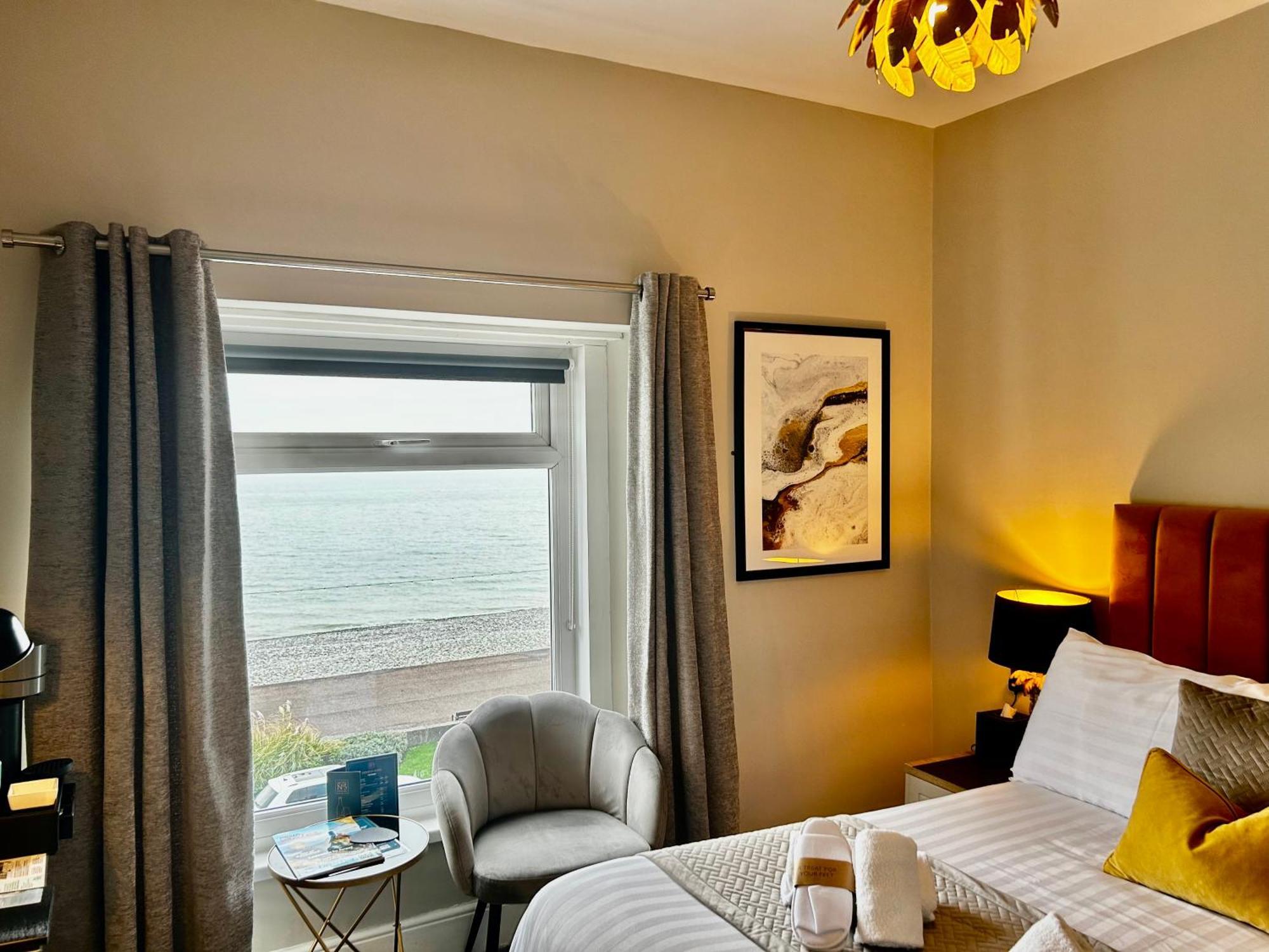 Hotel No5, Beachfront With Free Private Car Park Llandudno Dış mekan fotoğraf